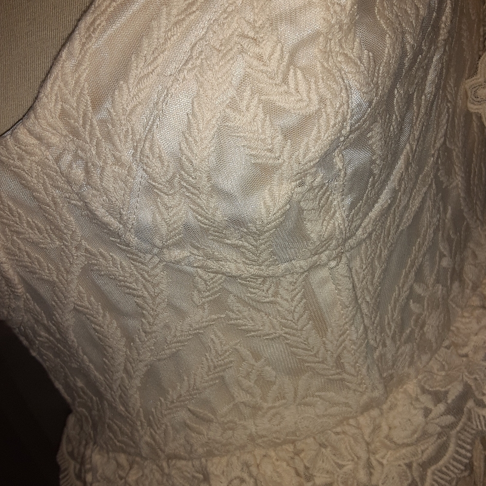Estelle Gown - Picture 8 of 14